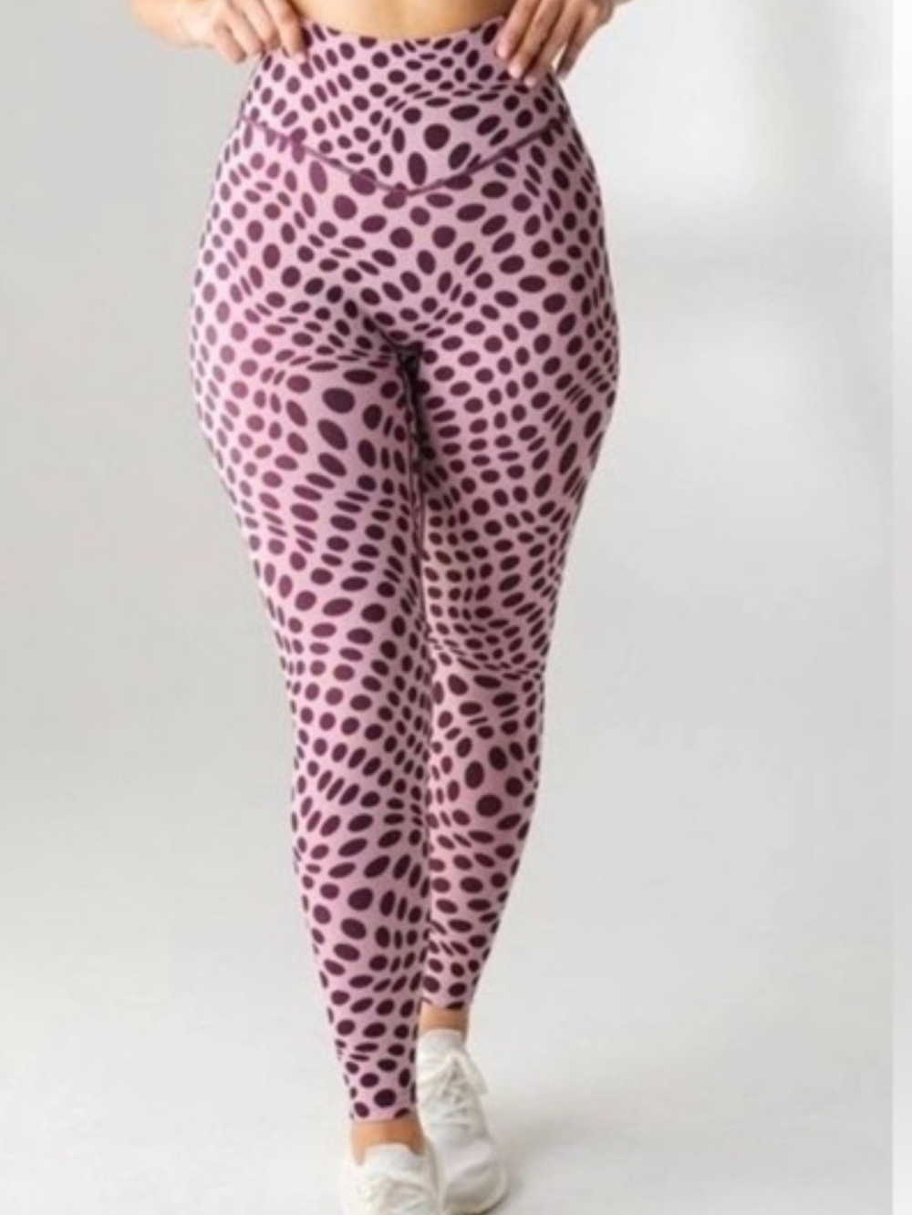 Vitality x Cosmopolitan "The Storm" High-Rise Leggings Size Medium